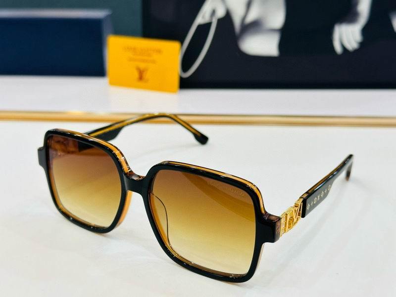 LV Sunglasses 889